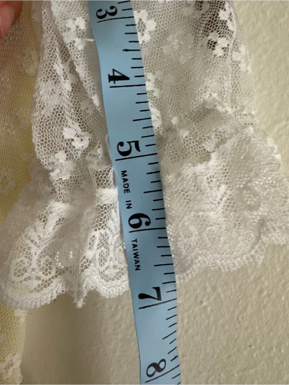 Vintage Golden Age Girls Size 6 Yellow White Floral Lace pageant dress